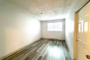 15 Willis St, Framingham, MA 01702 - Photo 9