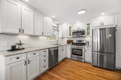 34 Christina Avenue, Billerica, MA 01821 - Photo 5