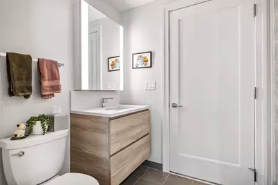 135 Seaport Blvd #906, Boston, MA 02210 - Photo 15