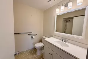 1006 Paradise Rd, Swampscott, MA 01907 - Photo 21
