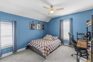 26 Oak St, New Bedford, MA 02740 - Photo 13