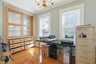 391 Middle St, Fall River, MA 02724 - Photo 29