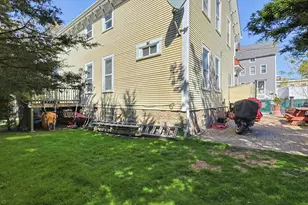 391 Middle St, Fall River, MA 02724 - Photo 9
