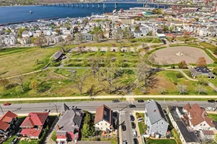 391 Middle St, Fall River, MA 02724 - Photo 11