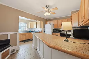 391 Middle St, Fall River, MA 02724 - Photo 19