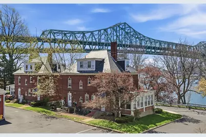 70 Commandants Way #70, Chelsea, MA 02150 - Photo 3