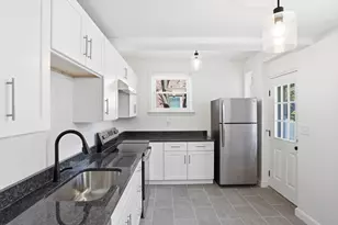 70 Commandants Wy, Chelsea, MA 02150 - Photo 7