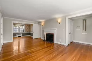 127 Fairway Dr, Newton, MA 02465 - Photo 3