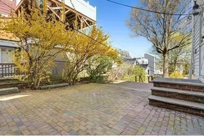 512 East Broadway, Boston, MA 02127 - Photo 39