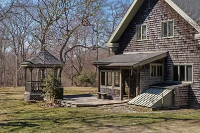 24 Beetle Swamp Rd, Edgartown, MA 02539 - Photo 1