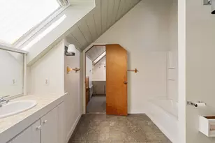 24 Beetle Swamp Rd, Edgartown, MA 02539 - Photo 23