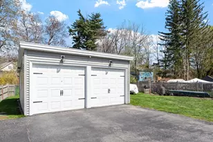 248 Elm St, Gardner, MA 01440 - Photo 33