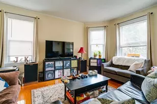 36 Hewlett St, Boston, MA 02131 - Photo 3