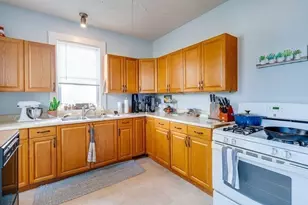 36 Hewlett St, Boston, MA 02131 - Photo 7