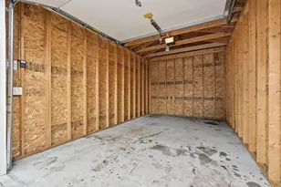 77 Dorset St, Springfield, MA 01108 - Photo 29