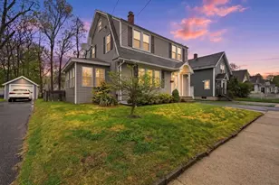 77 Dorset St, Springfield, MA 01108 - Photo 3
