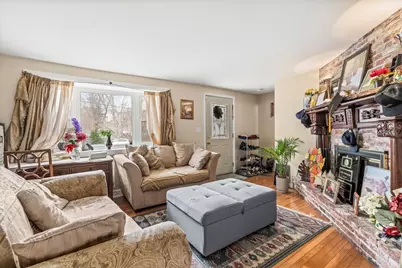 54 Shirley Ave, Lowell, MA 01854 - Photo 5