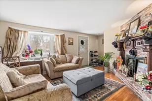 54 Shirley Ave, Lowell, MA 01854 - Photo 5