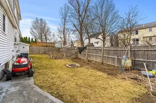 54 Shirley Ave, Lowell, MA 01854 - Photo 17