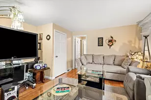 54 Shirley Ave, Lowell, MA 01854 - Photo 3