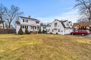 54 Shirley Ave, Lowell, MA 01854 - Photo 17
