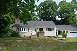 18 Highland Park Dr, West Springfield, MA 01089 - Photo 1
