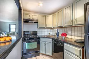 12 Jenkins St, Boston, MA 02127 - Photo 5