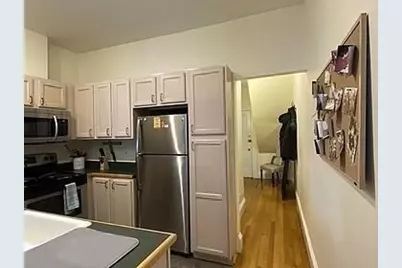 17 Centre St. #2F, Cambridge, MA 02139 - Photo 7