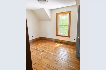 13 Moulton St, Lynn, MA 01905 - Photo 9