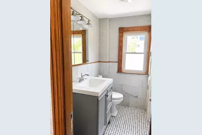 13 Moulton St, Lynn, MA 01905 - Photo 11