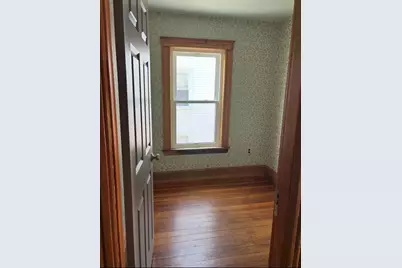 13 Moulton St, Lynn, MA 01905 - Photo 9