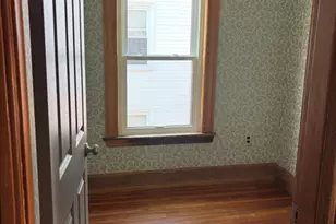 13 Moulton St, Lynn, MA 01905 - Photo 9