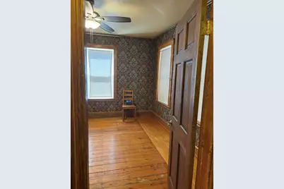13 Moulton St, Lynn, MA 01905 - Photo 5