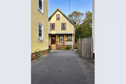 13 Moulton St, Lynn, MA 01905 - Photo 1