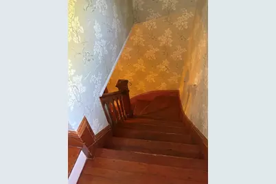 13 Moulton St, Lynn, MA 01905 - Photo 5