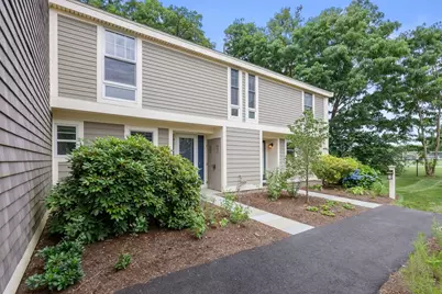 11 Oak St #15, Wellesley, MA 02482 - Photo 3