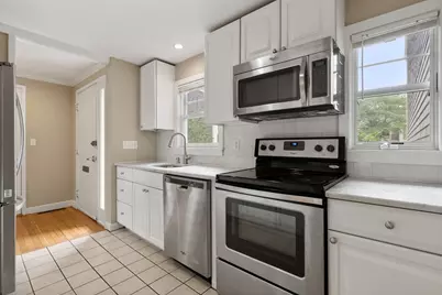 11 Oak St #15, Wellesley, MA 02482 - Photo 9