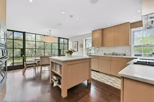 17 Farrar St, Cambridge, MA 02138 - Photo 9