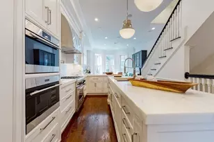 4 Otis Pl, Boston, MA 02108 - Photo 3