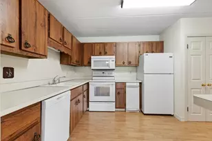 235 Winthrop St, Medford, MA 02155 - Photo 11