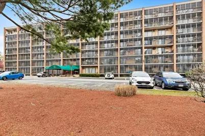 235 Winthrop St #4401, Medford, MA 02155 - Photo 3