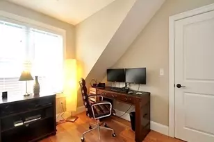 9 Park St, Boston, MA 02122 - Photo 13