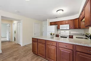 27 Greenleaves, Amherst, MA 01002 - Photo 15