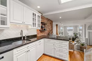 37 Bay State Rd, Boston, MA 02215 - Photo 9