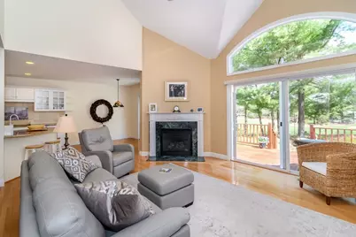 12 Sea Knoll Ct #12, Bourne, MA 02532 - Photo 3