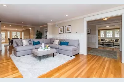 29 Gammons, Newton, MA 02468 - Photo 5