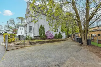 951 Canterbury St, Boston, MA 02131 - Photo 35