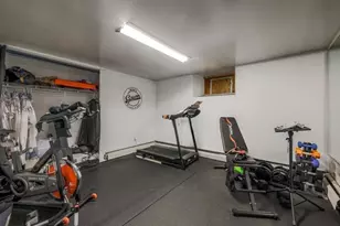 951 Canterbury St, Boston, MA 02131 - Photo 29