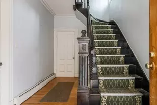 951 Canterbury St, Boston, MA 02131 - Photo 3