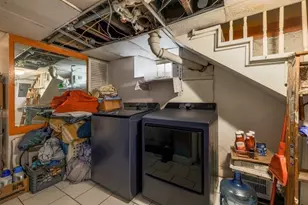 951 Canterbury St, Boston, MA 02131 - Photo 27
